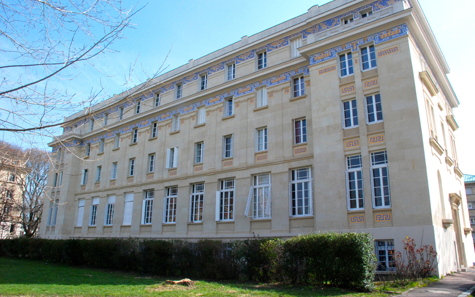 το-ελληνικό-ιδρυμα-στο-παρίσι-η-ιστο-2200244