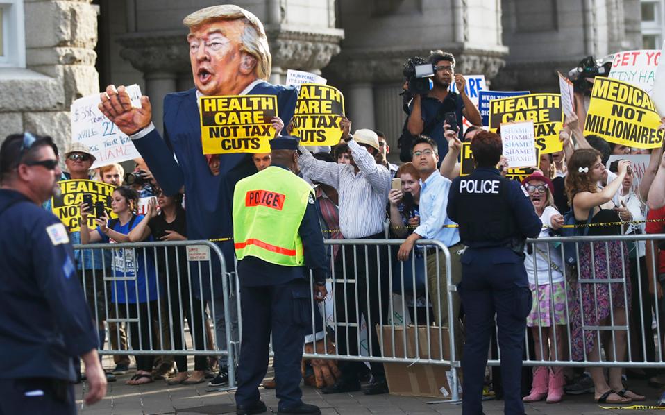 οι-επιπτώσεις-κατάργησης-του-obamacare-2200551