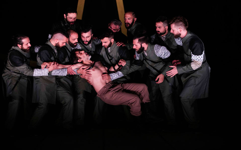 αισχύλου-πέρσες-από-το-θεατρικό-οργ-2202079