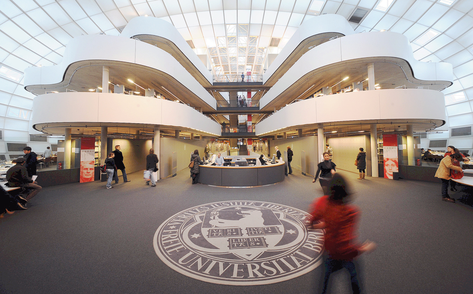 τρεις-ενδιαφέρουσες-ελληνογερμανικέ-2200228