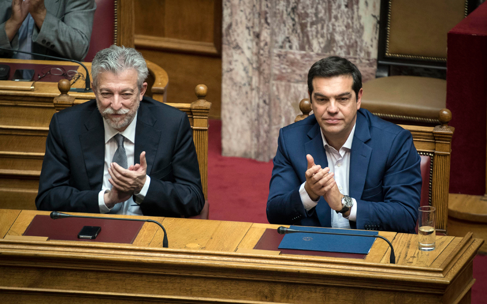 νέες-βολές-από-τσίπρα-κοντονή-κατά-δι-2200497