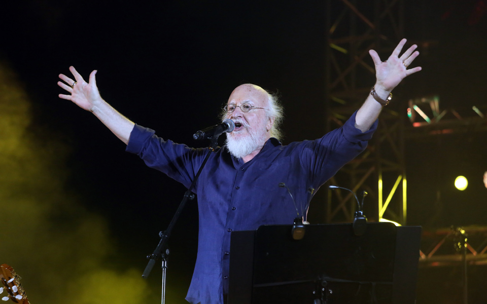 ας-αρχίσουν-οι-χοροί-στην-ανδρο-που-γ-2201345