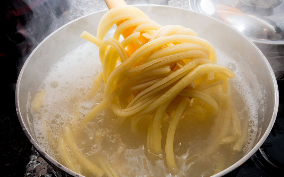 πώς-βράζουμε-τα-μακαρόνια-2201944