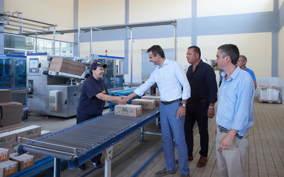 μητσοτάκης-μείωση-δαπανών-και-φόρων-2200929