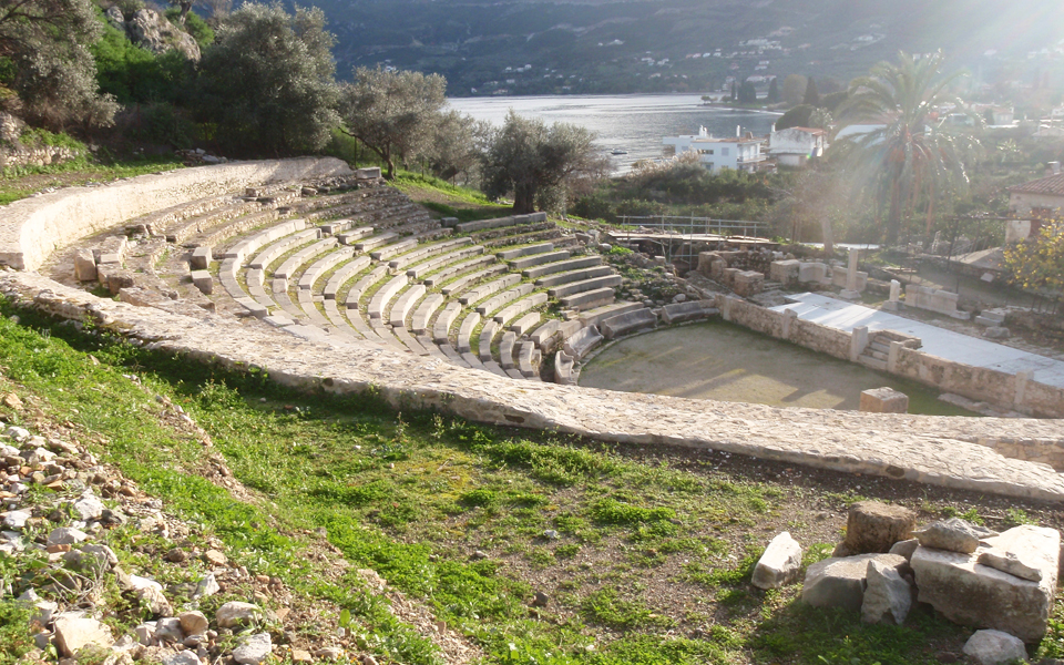 η-αφανής-υπεραξία-στα-μονοπάτια-πολι-2203016