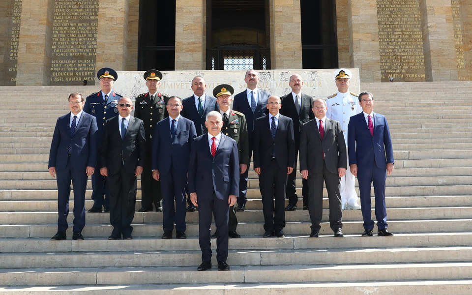 καρατομήσεις-στις-τουρκικές-ένοπλες-2203162