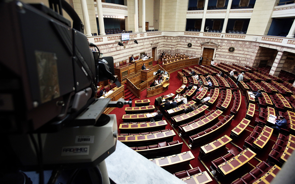 η-βουλή-κλείνει-τις-εργασίες-της-2203633