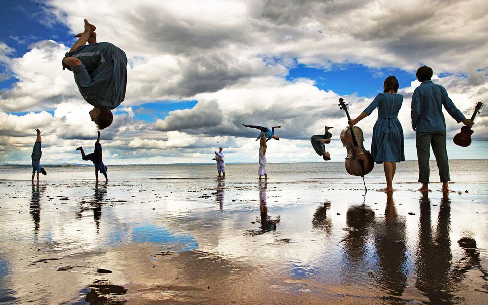 επτά-δεκαετίες-αντιθέσεων-2203953