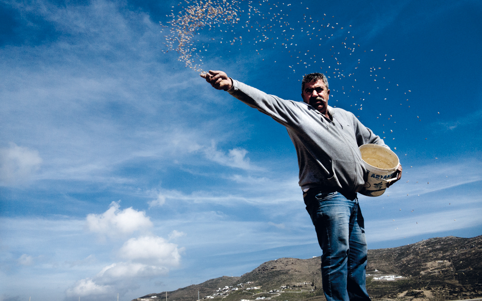 οι-απόκρυφες-πλευρές-της-μυκόνου-2203993