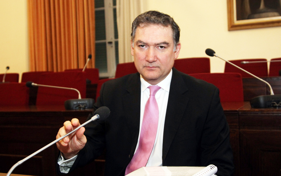 οι-θεσμοί-δεν-ξεχνούν-τα-greek-statistics-2204304