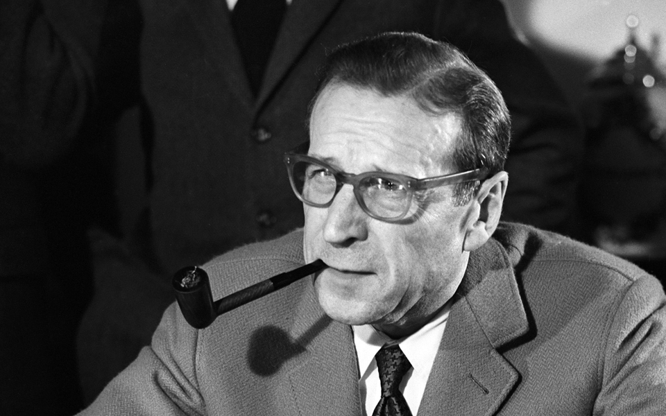 ο-διάσημος-επιθεωρητής-μεγκρέ-αλλάζε-2205834