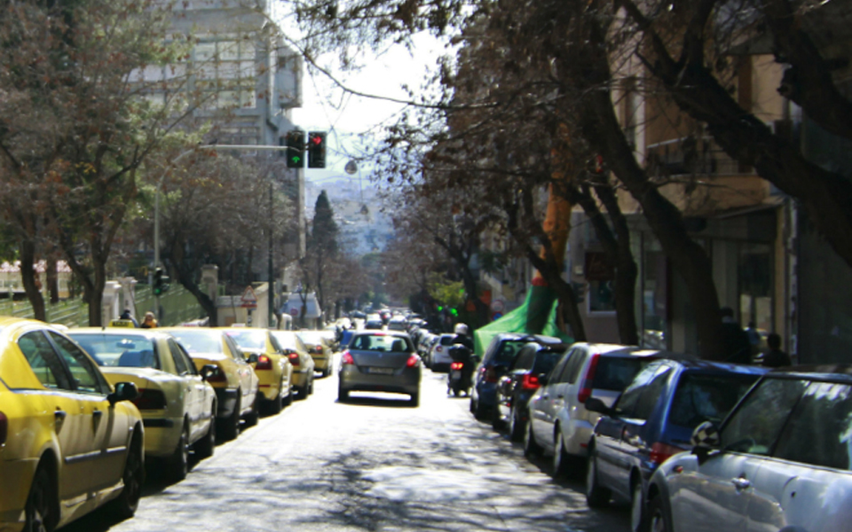 φανάρια-στο-κολωνάκι-μουστάκια-στην-η-2206192