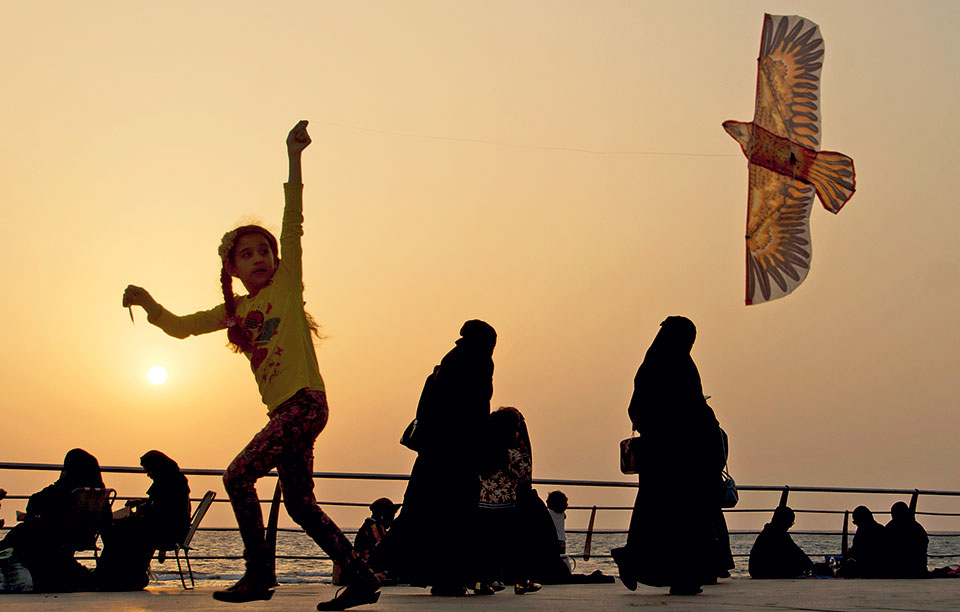 με-μπικίνι-στην-πλαζ-2203345