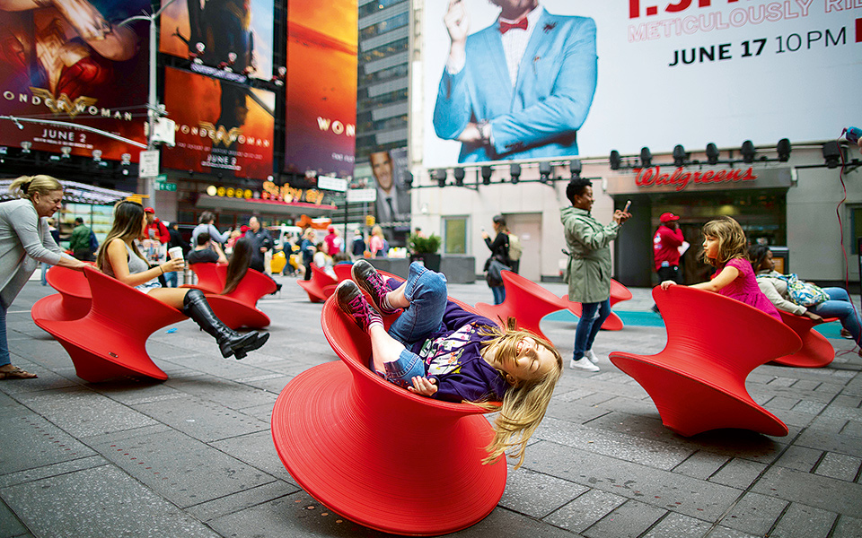 μια-περιπετειώδης-πολυθρόνα-2206517