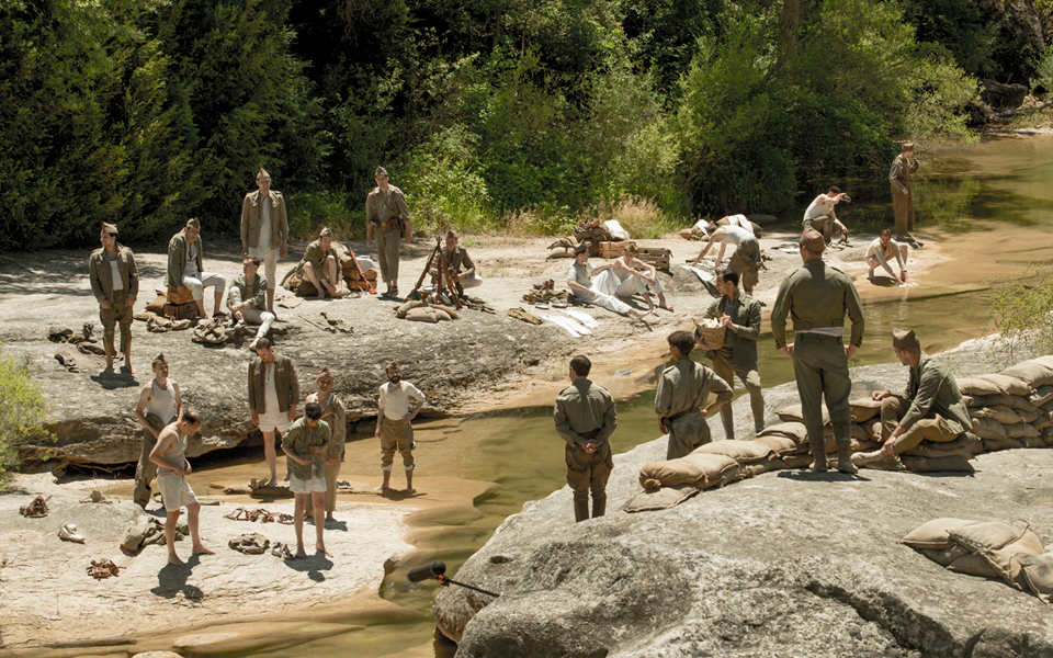 ερωτας-στη-δίνη-του-πολέμου-2205121