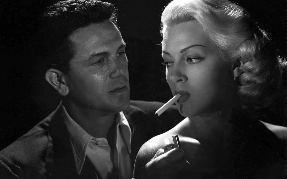 ο-ξένος-του-καμύ-χτυπάει-πάντα-δυο-φο-2206198