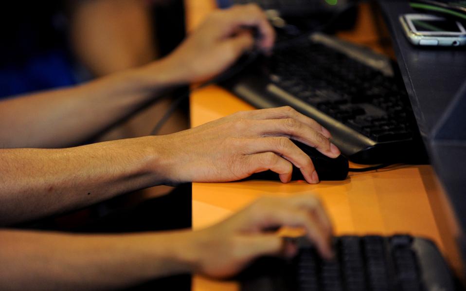 ανακοινώθηκε-η-επιδότηση-για-internet-σε-72-000-πρ-2206125