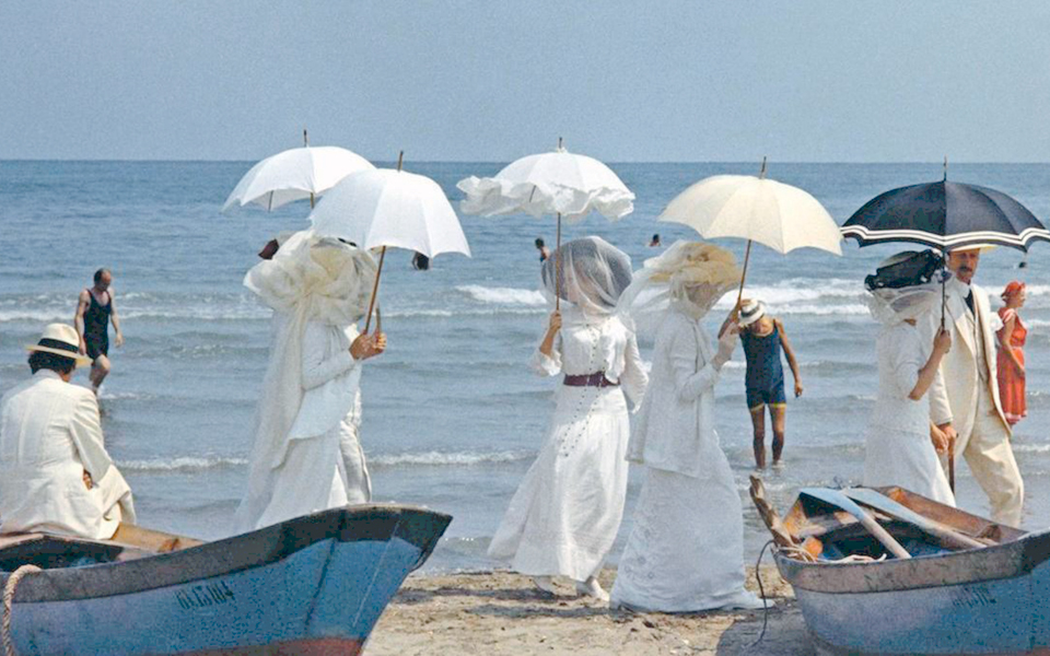 κινητή-παραθεριστική-βιβλιοθήκη-2203516