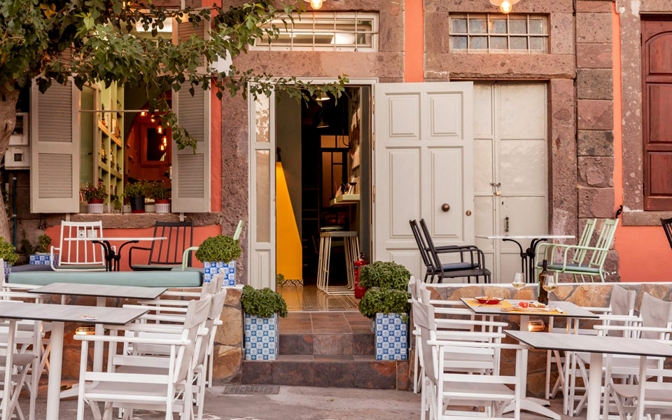 pezoula-στο-γραφικό-χωριό-της-λήμνου-τον-μού-2206677