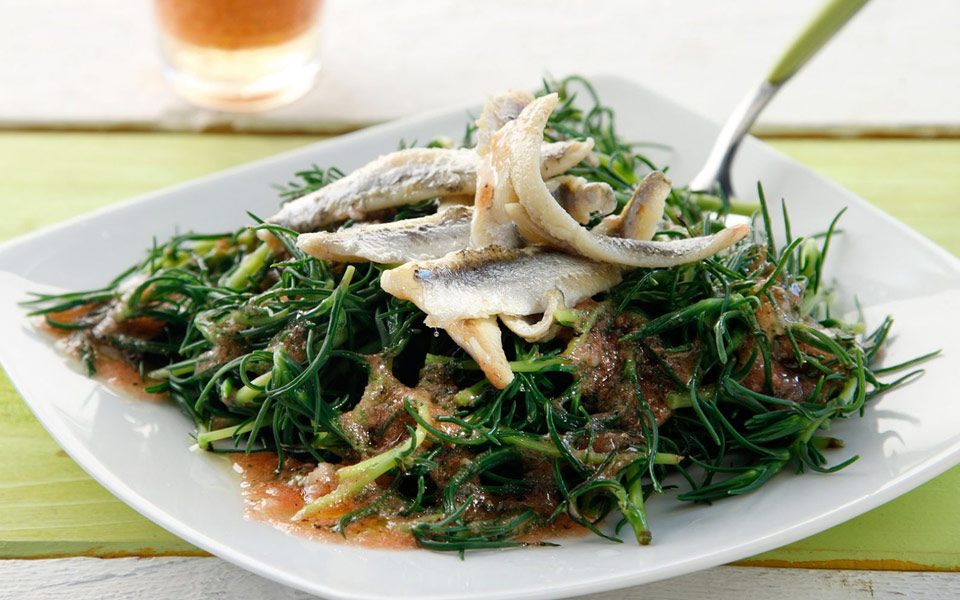 σαλάτα-με-αλμύρα-γαύρο-μαρινάτο-και-βι-2204261