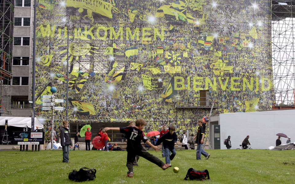 ομάδες-διώχνουν-τους-γονείς-χούλιγκα-2205430