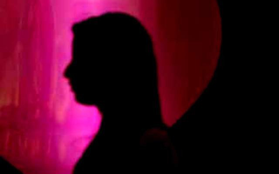 τονική-ακινησία-γιατί-τα-θύματα-βιασμ-2203955