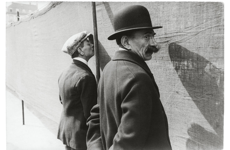 ατζέντα-2209200