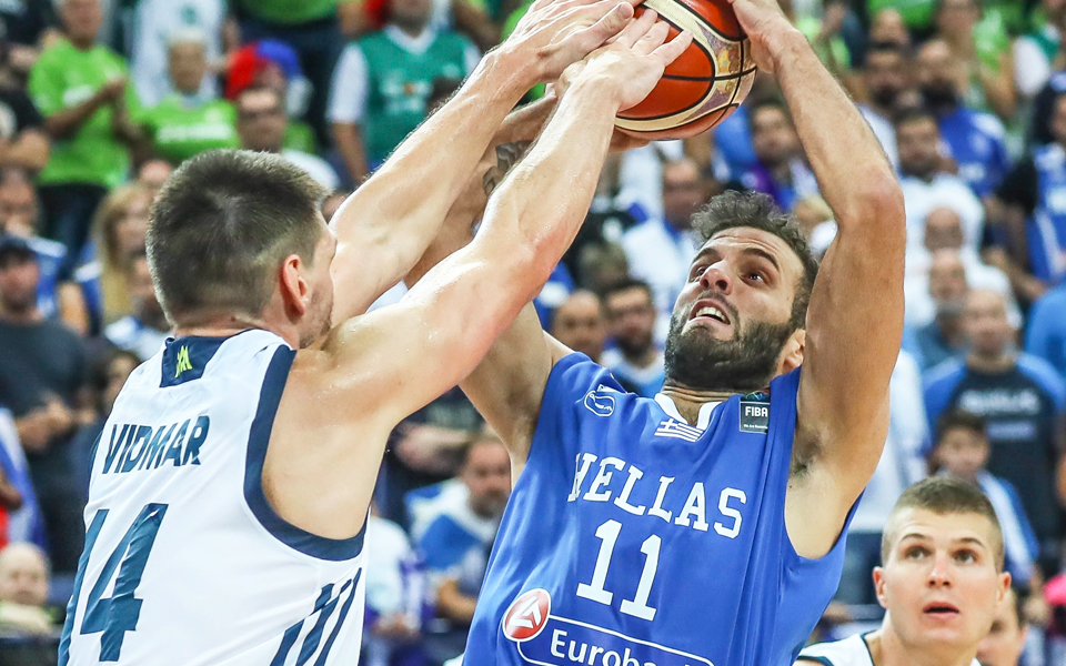 στην-κόψη-του-ξυραφιού-η-εθνική-μπάσ-2207632