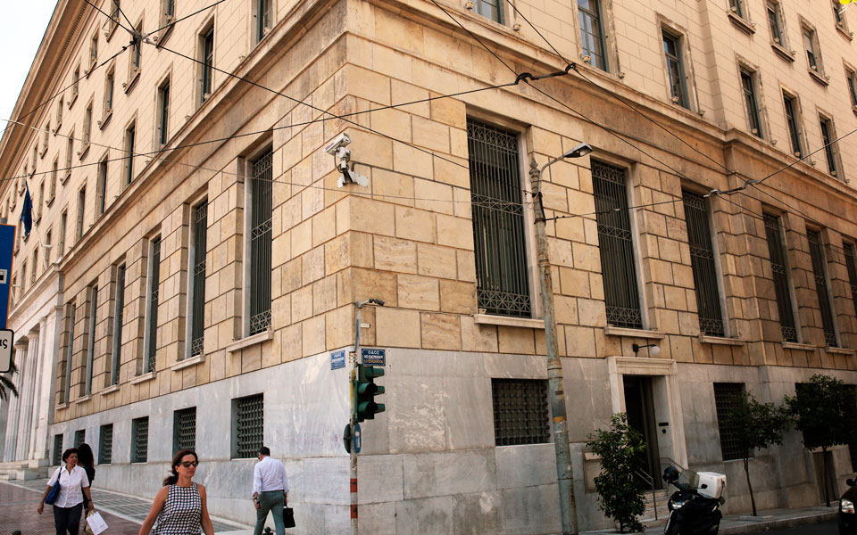 πρώτο-πιάτο-τα-κόκκινα-δάνεια-των-τραπ-2208927