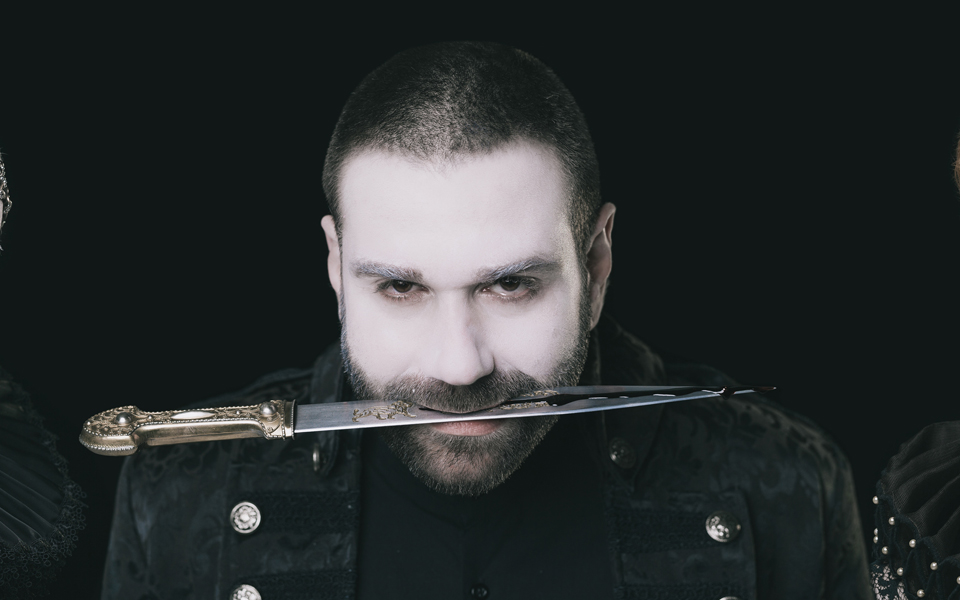 τ-ιορδανίδη-ονειρευόμουν-τον-αμλετ-χ-2209483