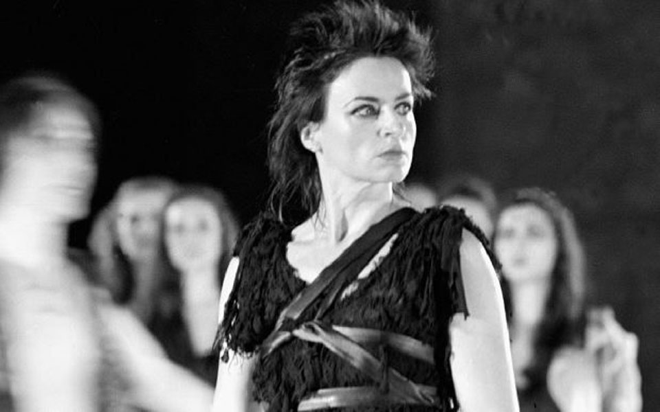 τραγωδία-σε-ραπ-αφήγηση-2208131