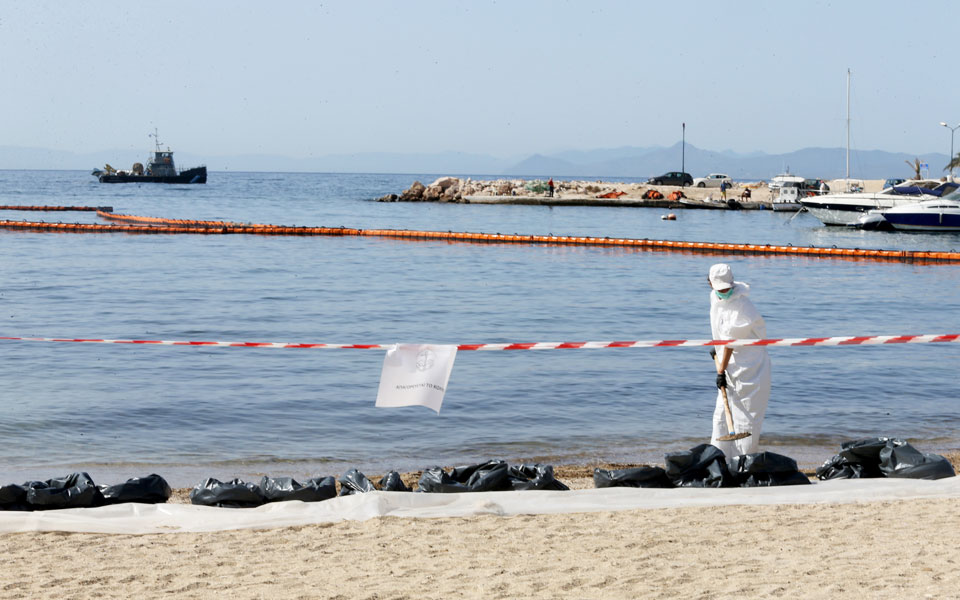 πετρελαιοκηλίδα-για-χρόνια-στην-τροφ-2209932