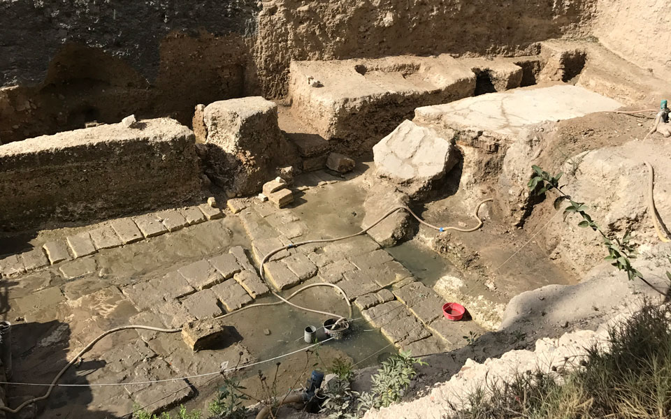 οι-εκπλήξεις-μιας-σήραγγας-2210210