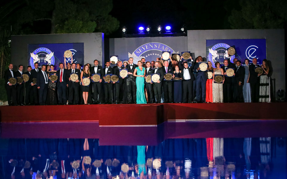 στο-ecali-club-τα-διεθνή-βραβεία-επτά-αστέρων-γ-2211224