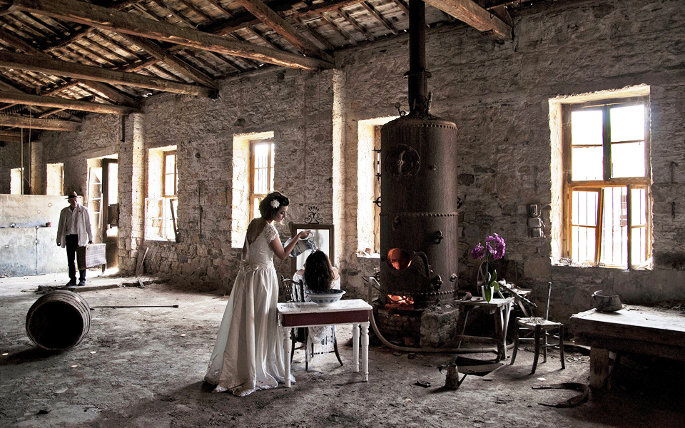 φωτογραφίζοντας-το-παρελθόν-σήμερα-2211474