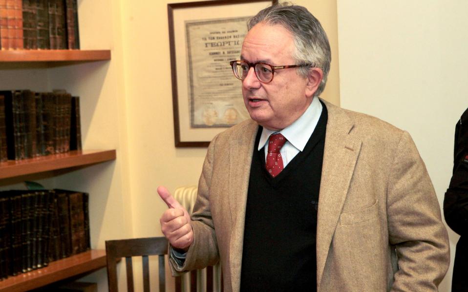 κεντροαριστερά-σταθερή-απόσταση-γι-2211628