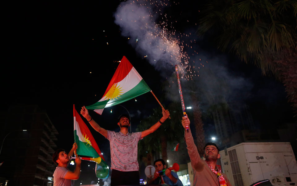 επικίνδυνος-χορός-μετά-το-δημοψήφισμ-2211701