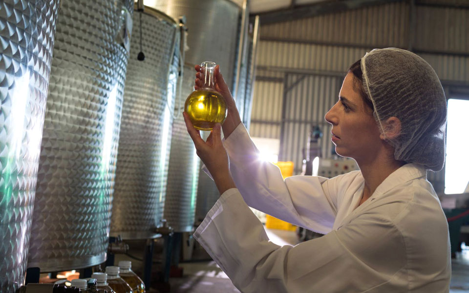 ενα-στα-τρία-ελαιόλαδα-στην-μ-βρετανία-2208523