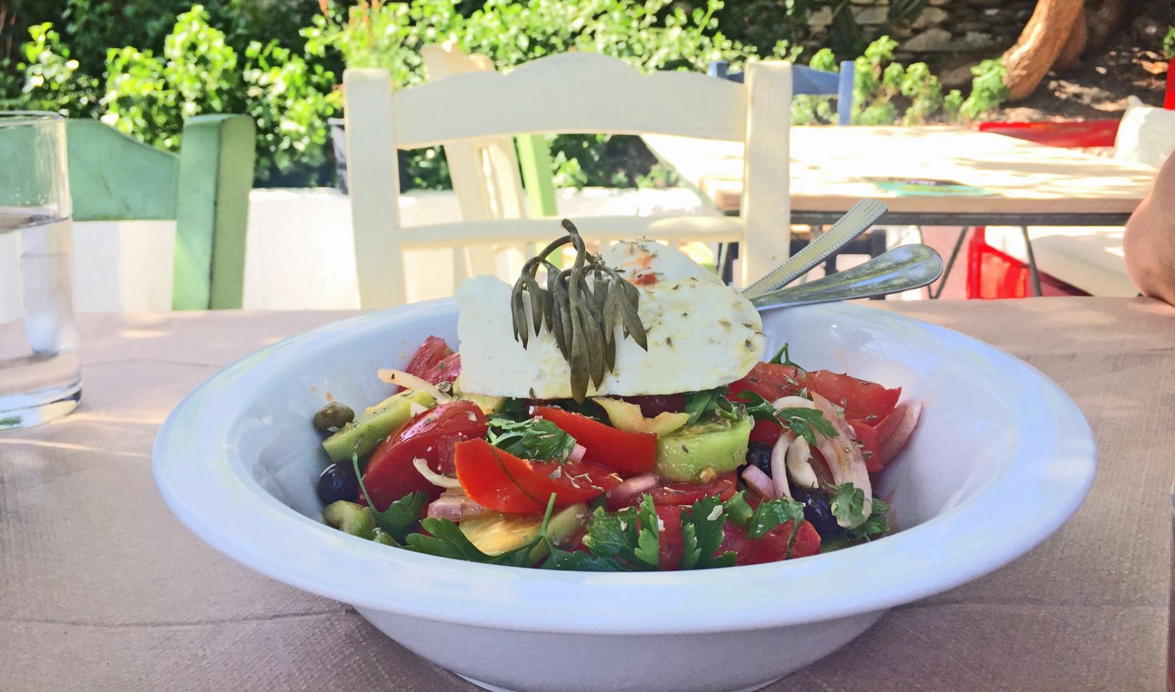 στου-ζοζέφ-έμφαση-στην-πρώτη-ύλη-2208519