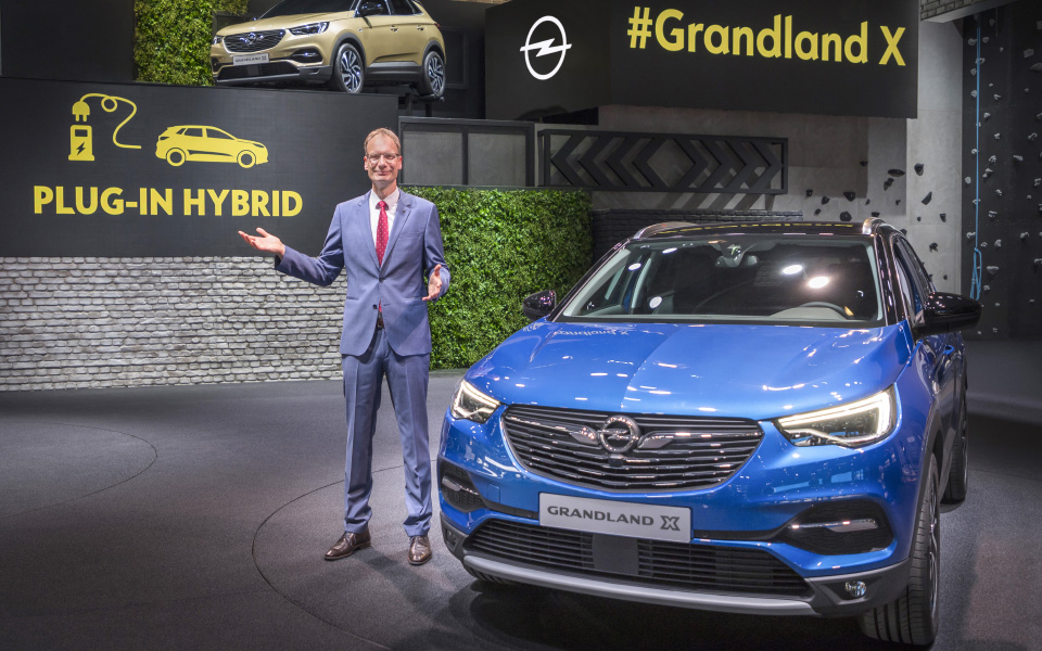 το-grandland-x-θα-γίνει-το-πρώτο-plug-in-υβριδικό-opel-2209024