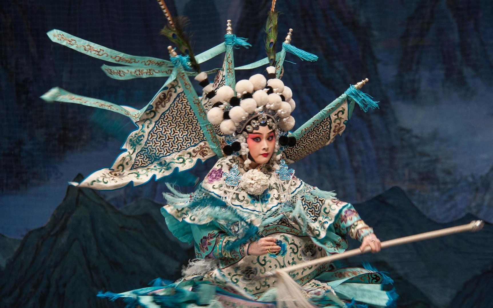 η-εθνική-όπερα-του-πεκίνου-μεταφέρει-τ-2207764