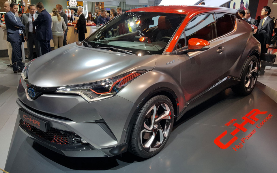 toyota-c-hr-hy-power-concept-η-σπορ-πλευρά-του-νέου-suv-video-2209592