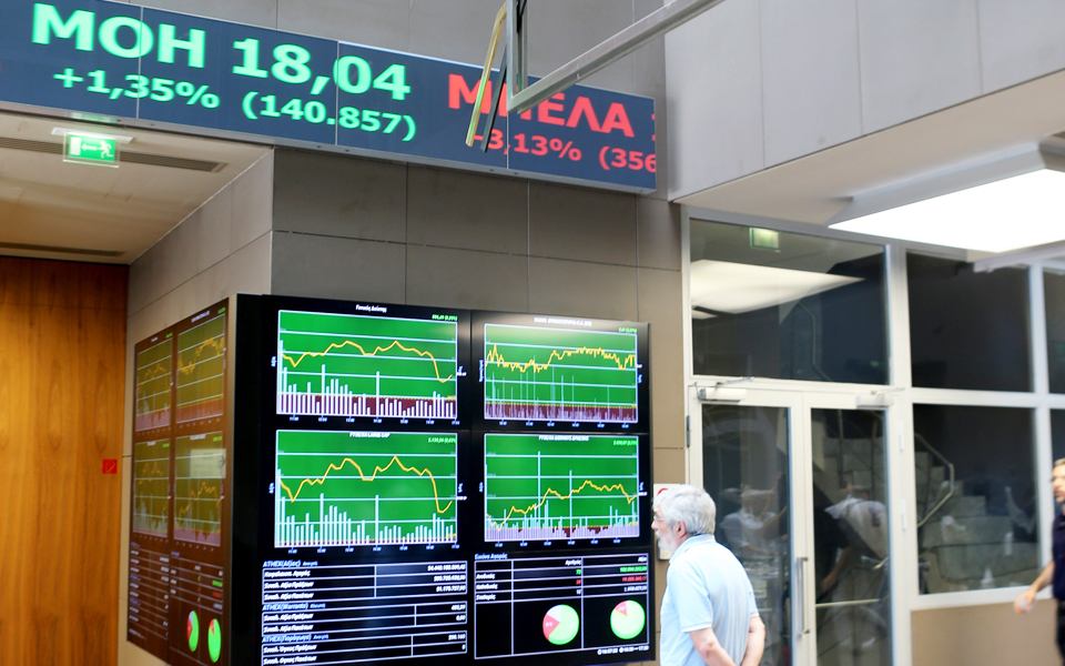 μειώνουν-τις-θέσεις-τους-στο-χ-α-οι-ξέν-2212412
