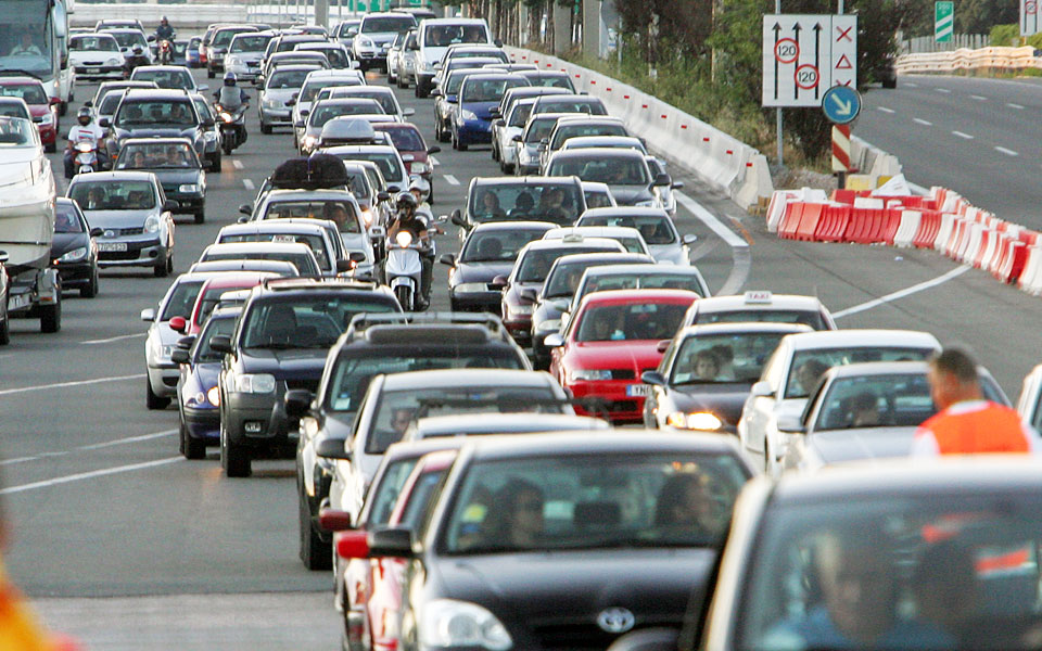 ο-τουρισμός-κρατάει-ψηλά-τις-πωλήσεις-2212922