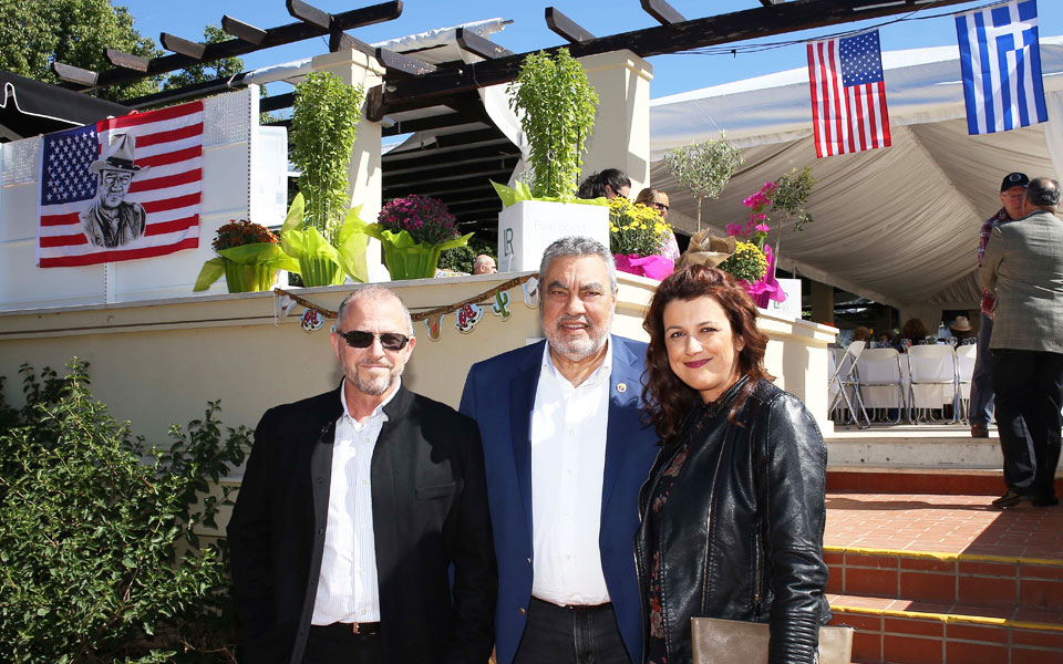 παραδοσιακό-αμερικανικό-bbq-δίπλα-στους-2212940