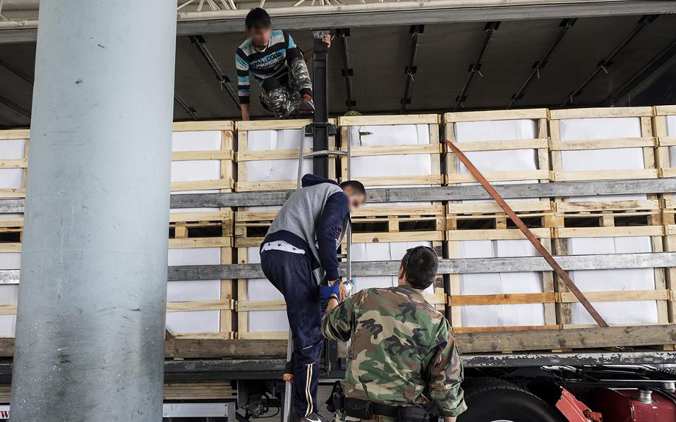 πάτρα-μαχαιρώματα-για-μια-θέση-σε-φορτ-2214500