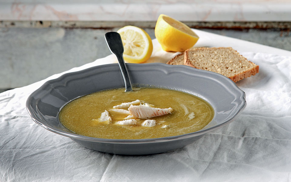 κρεμώδης-ψαρόσουπα-με-αστεροειδή-γλυ-2212793