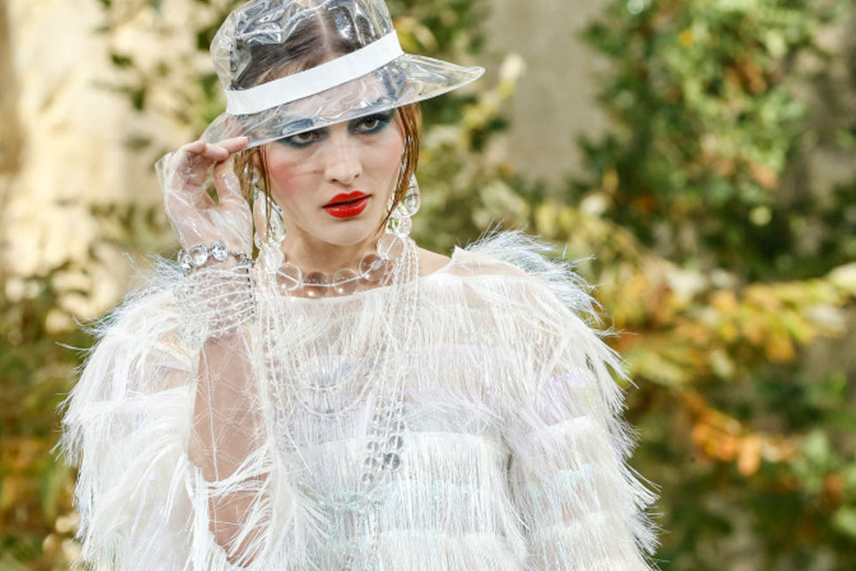 στην-γενέτειρα-του-lagerfeld-το-επόμενο-show-του-ο-2213115