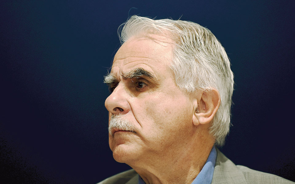 ο-ύπνος-της-λογικής-γεννά-τον-κασαπίδη-2212962