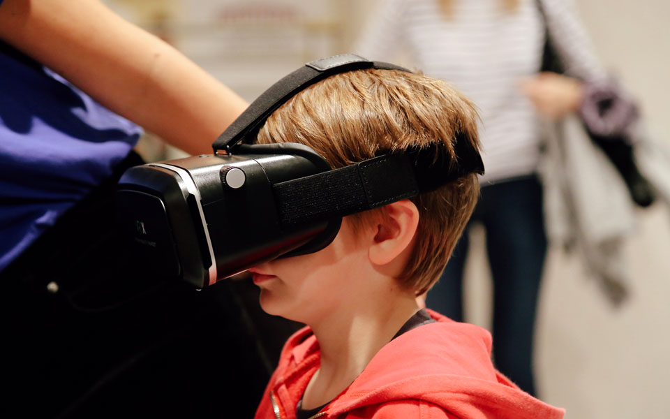 η-μαγεία-της-έρευνας-στη-βραδιά-του-ερε-2212010